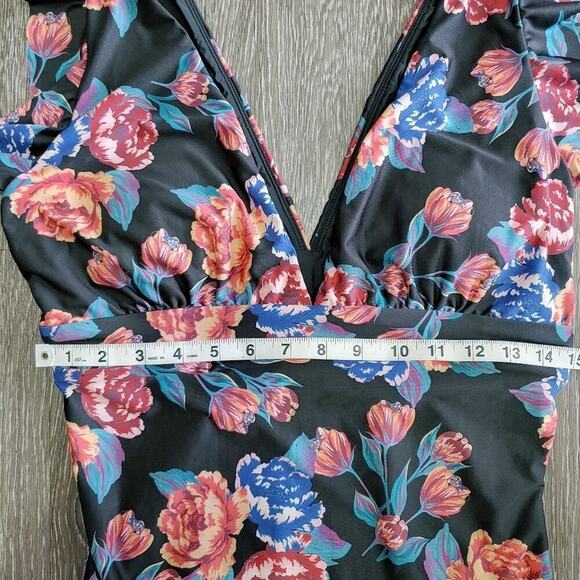 Modcloth Black Floral Kelsie One-Piece Swimsuit Vacation Beach  Plus Size XL - Picture 4 of 11
